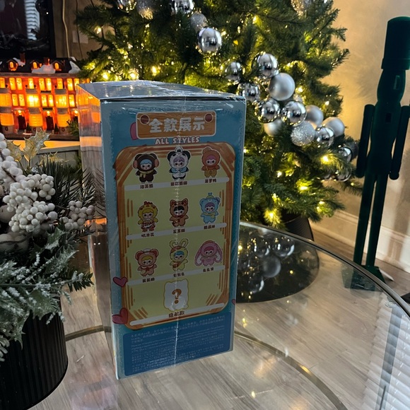 No longer available!
Joymiya 400% blind box might be a secret who knows! 🎁 - Picture 3 of 7